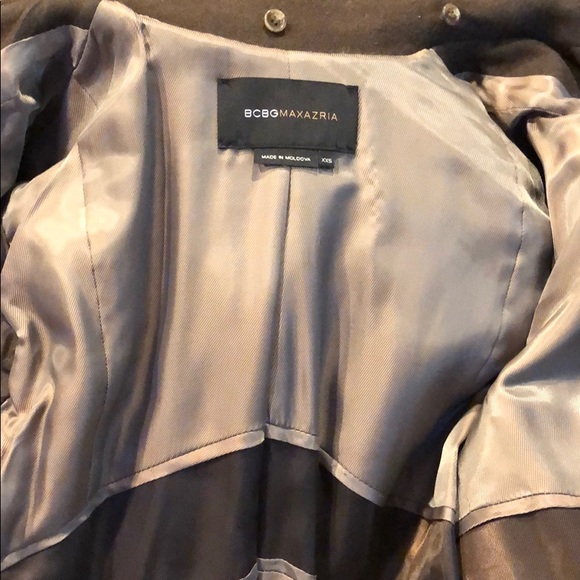 Beautiful long coat - Picture 3 of 4